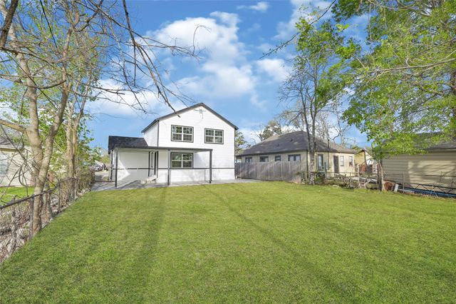 513 Main Street, Pasadena, TX 77506