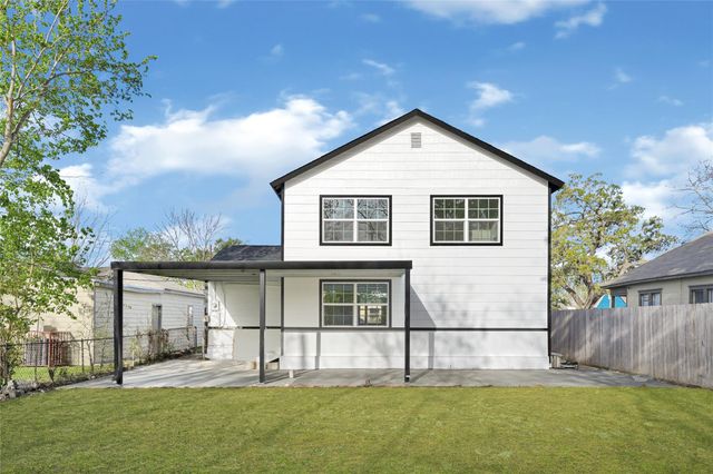 513 Main Street, Pasadena, TX 77506