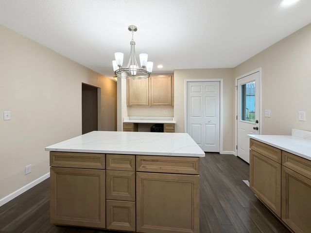 2128 Lancaster Heights Road, Freeport, IL 61032