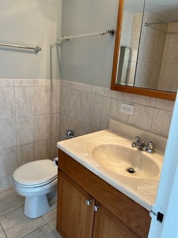 850 N DeWitt Place 22F, Chicago, IL 60611