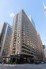 850 N DeWitt Place 22F, Chicago, IL 60611
