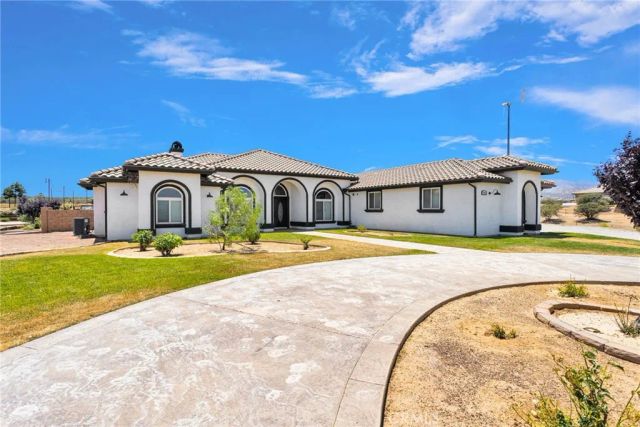 7381 Cygnet Road, Phelan, CA 92371