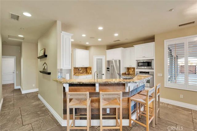 7381 Cygnet Road, Phelan, CA 92371