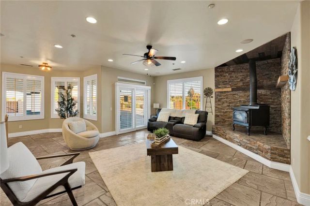 7381 Cygnet Road, Phelan, CA 92371