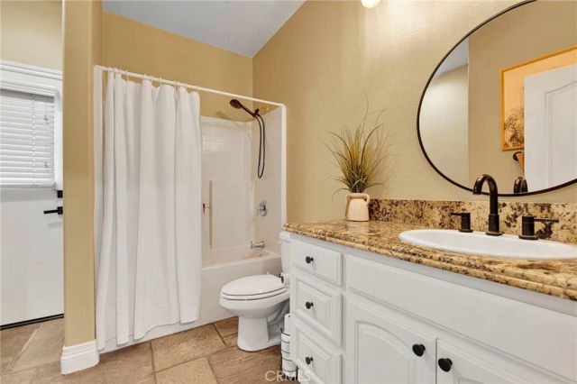 7381 Cygnet Road, Phelan, CA 92371