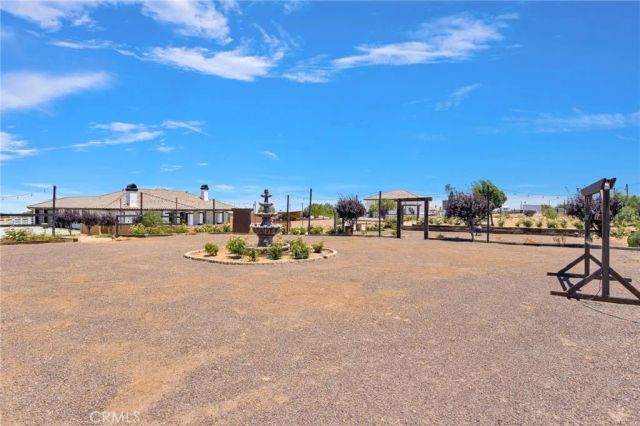 7381 Cygnet Road, Phelan, CA 92371