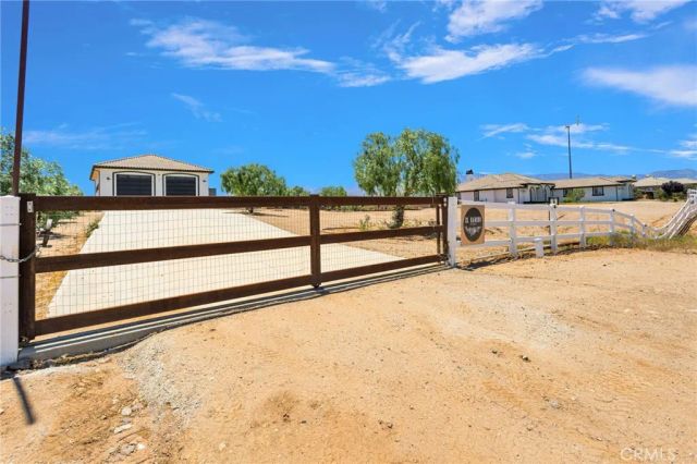 7381 Cygnet Road, Phelan, CA 92371