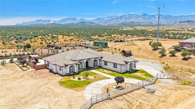 7381 Cygnet Road, Phelan, CA 92371