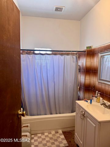 472 W Walnut Street, Nogales, AZ 85621