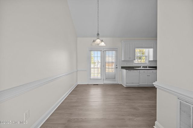 2012 Cherrytree Lane, Winterville, NC 28590