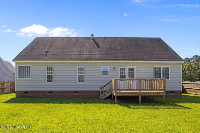 2012 Cherrytree Lane, Winterville, NC 28590