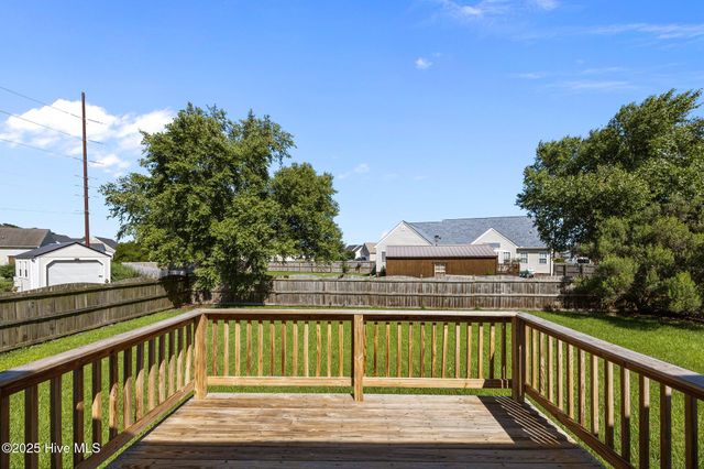 2012 Cherrytree Lane, Winterville, NC 28590