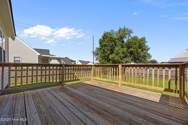 2012 Cherrytree Lane, Winterville, NC 28590