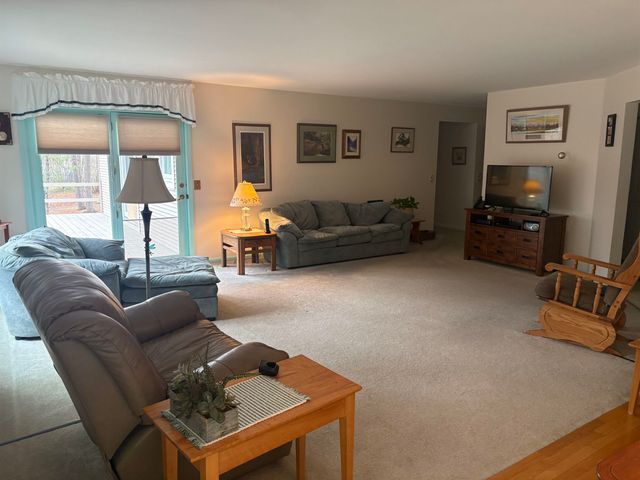 7 Chelsea Road, Essex Junction, VT 05452