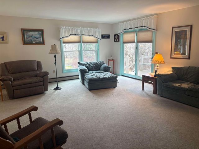 7 Chelsea Road, Essex Junction, VT 05452
