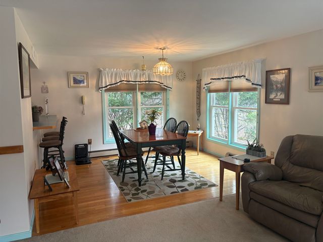 7 Chelsea Road, Essex Junction, VT 05452