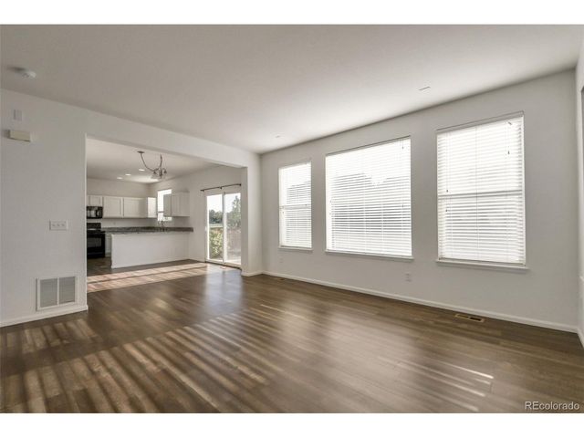 10492 Norfolk Ct, Commerce City, CO 80022