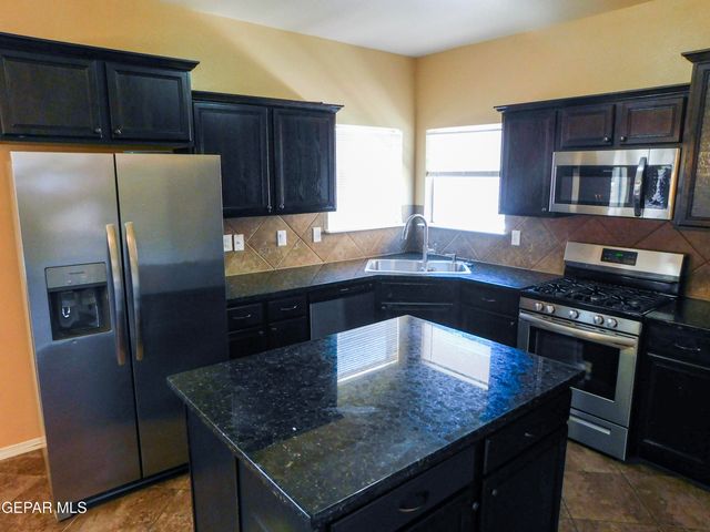 14204 OTTER POINT Court, El Paso, TX 79938