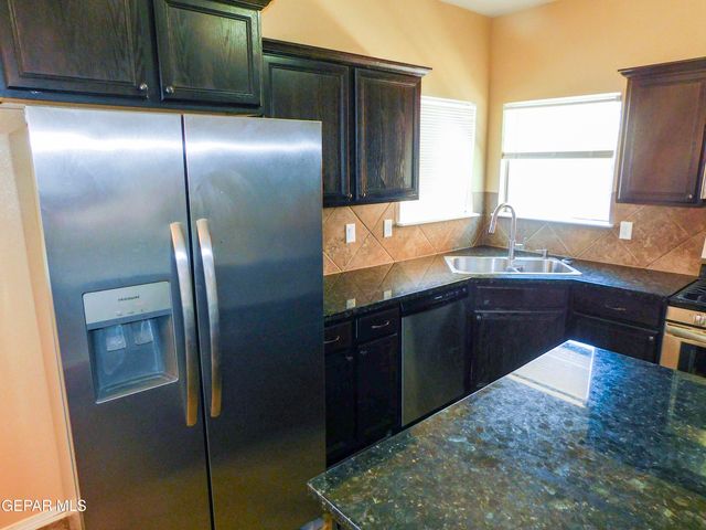 14204 OTTER POINT Court, El Paso, TX 79938