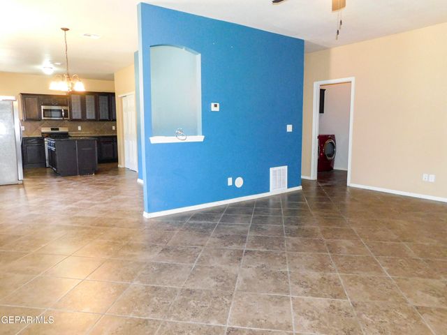 14204 OTTER POINT Court, El Paso, TX 79938