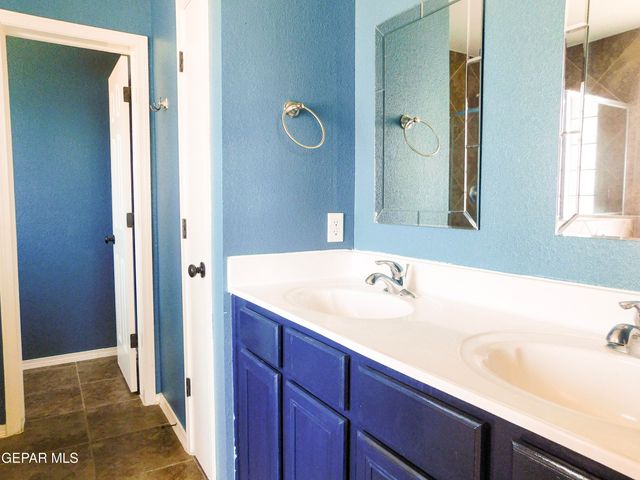 14204 OTTER POINT Court, El Paso, TX 79938