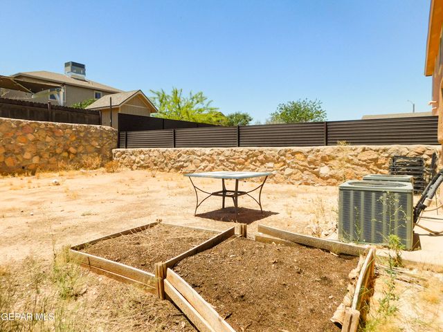 14204 OTTER POINT Court, El Paso, TX 79938