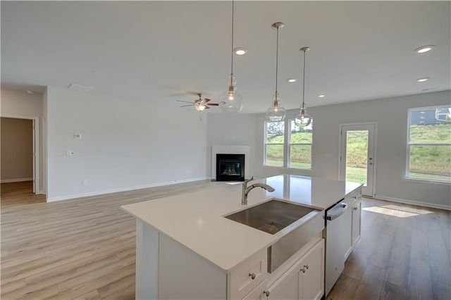 266 Linford Drive, Locust Grove, GA 30248