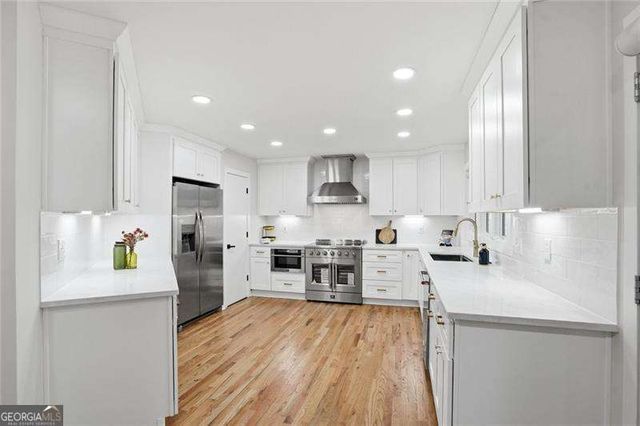 10210 Kinross Road, Roswell, GA 30076
