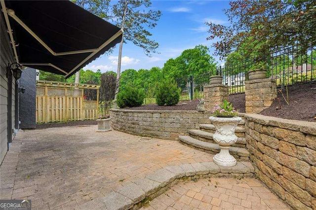 10210 Kinross Road, Roswell, GA 30076