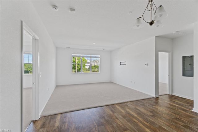 1732 Dromolin Dr Ste 206, Virginia Beach, VA 23456