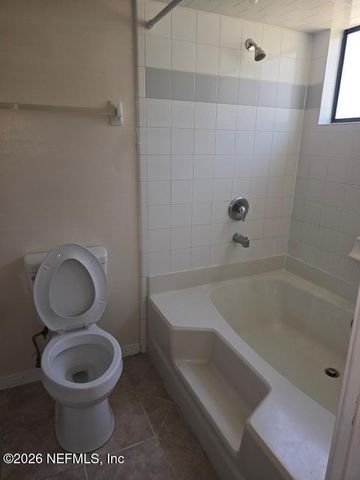 2410 CASHMERE Court, Middleburg, FL 32068