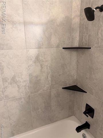 1602 Hoffman Avenue, Royal Oak, MI 48067