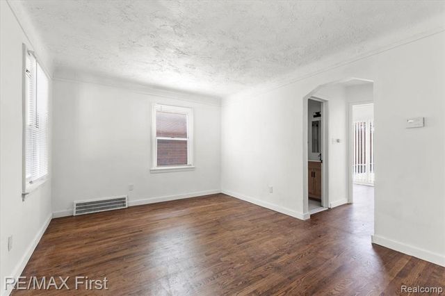 1602 Hoffman Avenue, Royal Oak, MI 48067