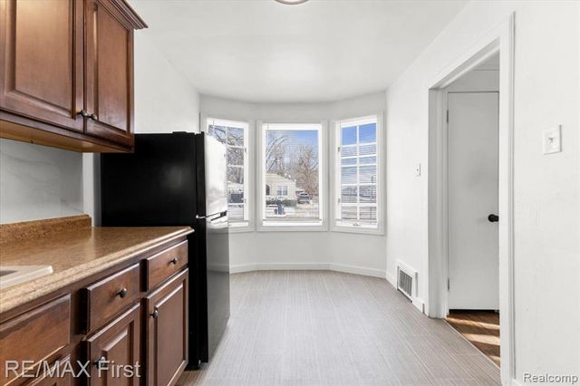 1602 Hoffman Avenue, Royal Oak, MI 48067