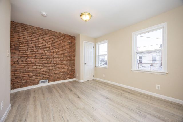 3920 MOUNT PLEASANT AVE, Baltimore, MD 21224