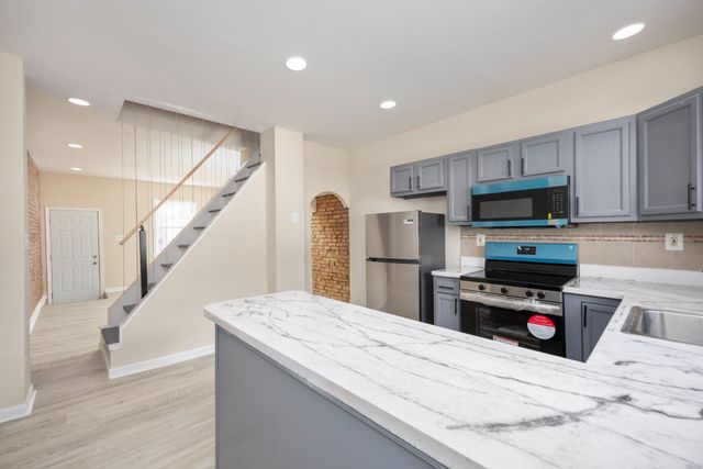 3920 MOUNT PLEASANT AVE, Baltimore, MD 21224