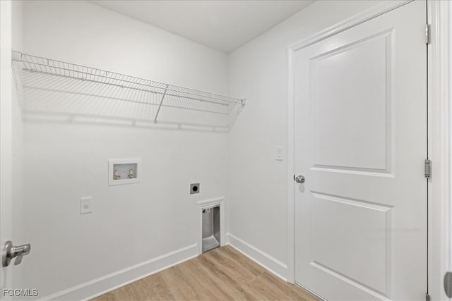 1016 NW 20th TER, Cape Coral, FL 33993