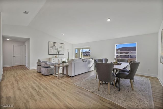 1016 NW 20th TER, Cape Coral, FL 33993