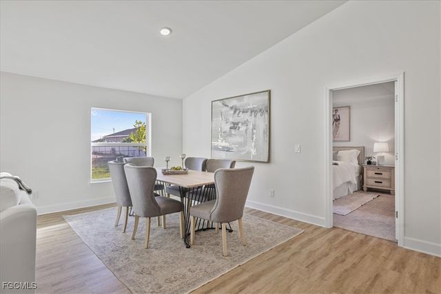 1016 NW 20th TER, Cape Coral, FL 33993