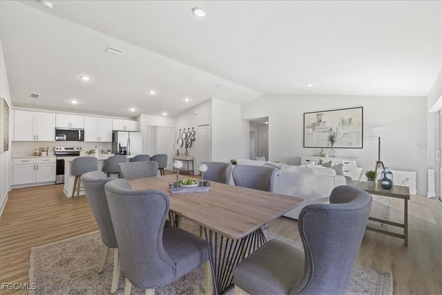 1016 NW 20th TER, Cape Coral, FL 33993