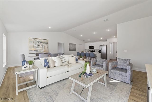 1016 NW 20th TER, Cape Coral, FL 33993