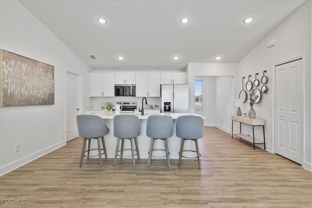 1016 NW 20th TER, Cape Coral, FL 33993