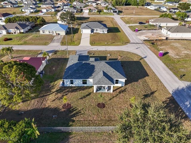 1016 NW 20th TER, Cape Coral, FL 33993
