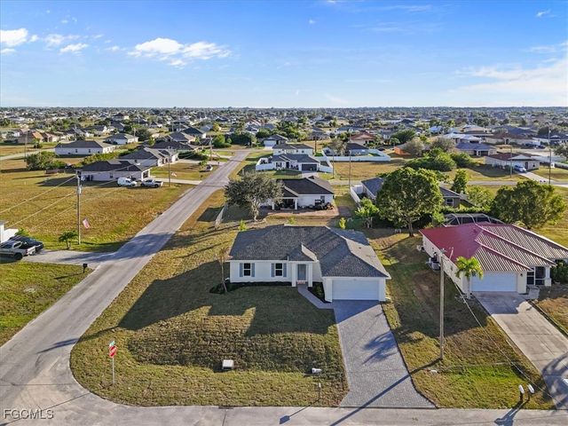 1016 NW 20th TER, Cape Coral, FL 33993