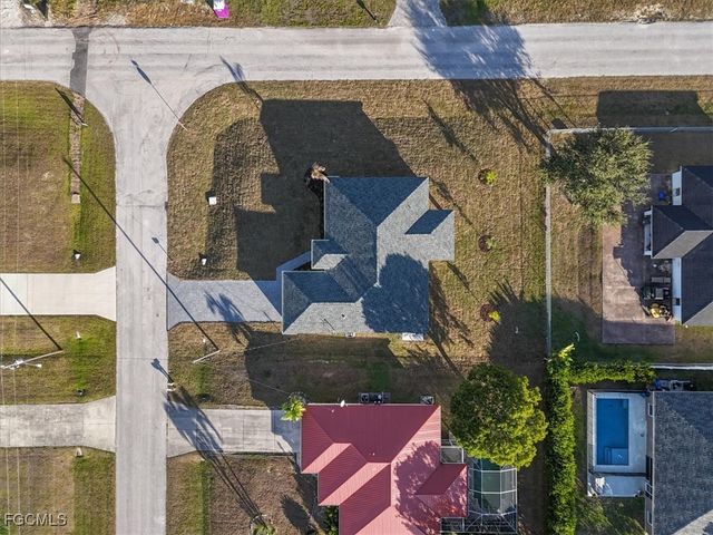1016 NW 20th TER, Cape Coral, FL 33993
