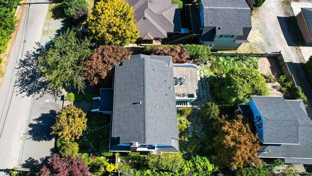 2815 NW 96th Street, Seattle, WA 98117