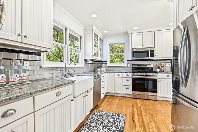 2815 NW 96th Street, Seattle, WA 98117