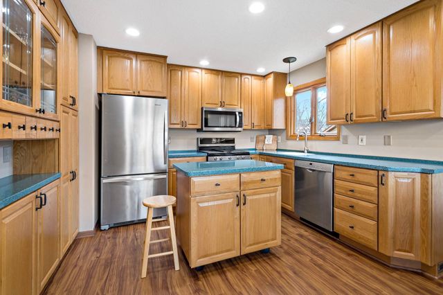 10408 Zinran Avenue S, Bloomington, MN 55438