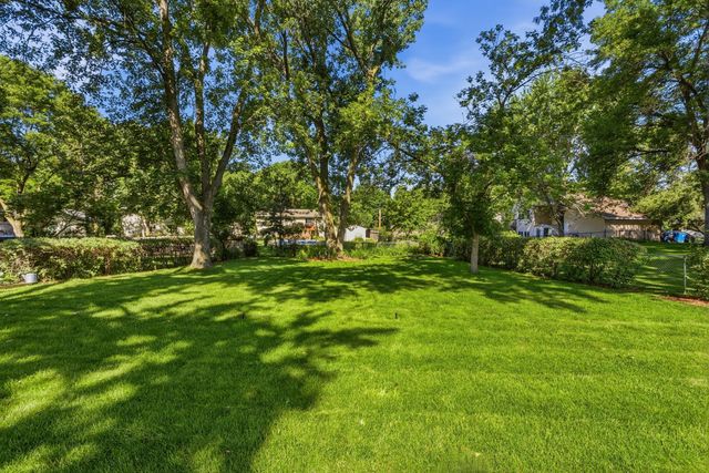 10408 Zinran Avenue S, Bloomington, MN 55438