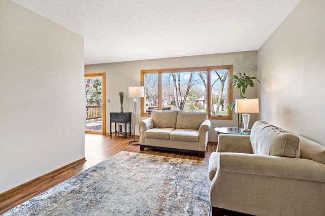 10408 Zinran Avenue S, Bloomington, MN 55438